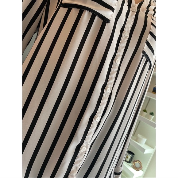 Express Black & White Button Down Blouse - Picture 5 of 10